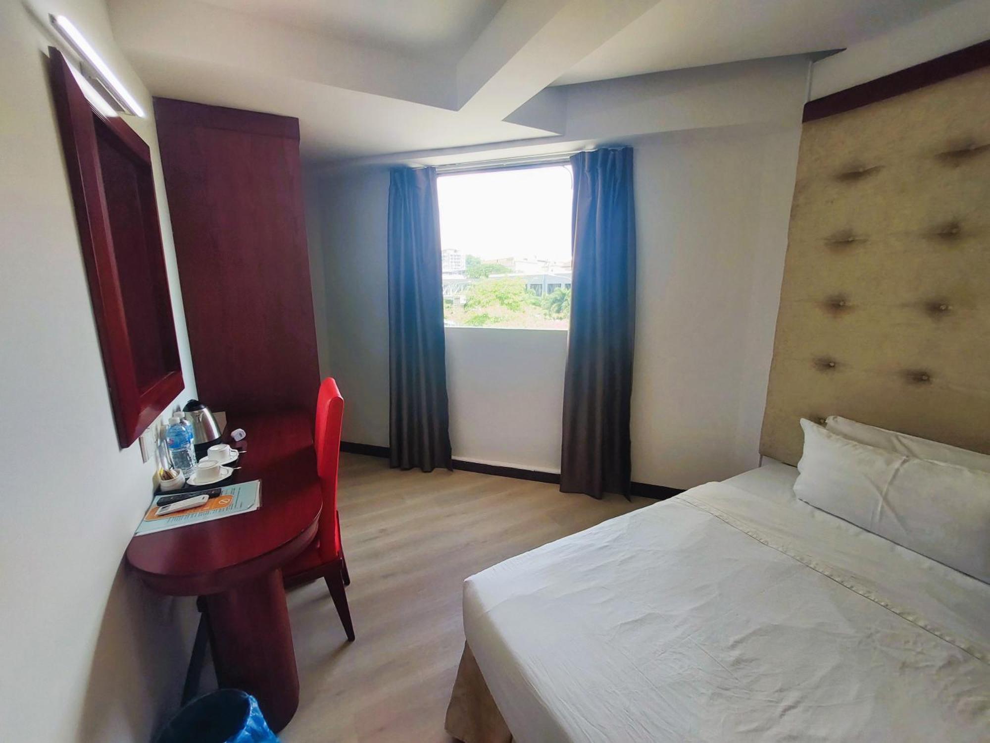 Celyn City Hotel Kota Kinabalu Exterior foto