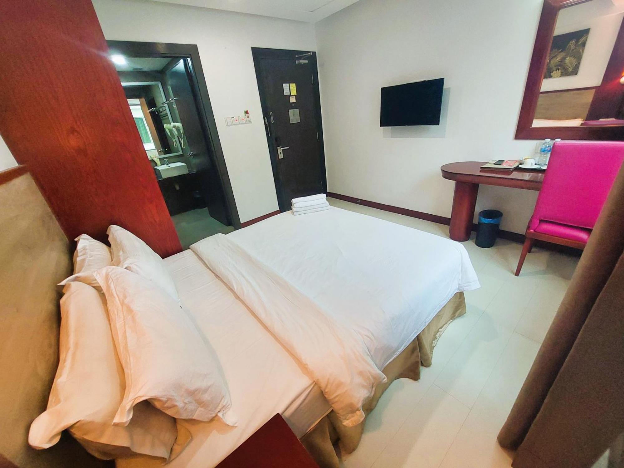 Celyn City Hotel Kota Kinabalu Exterior foto